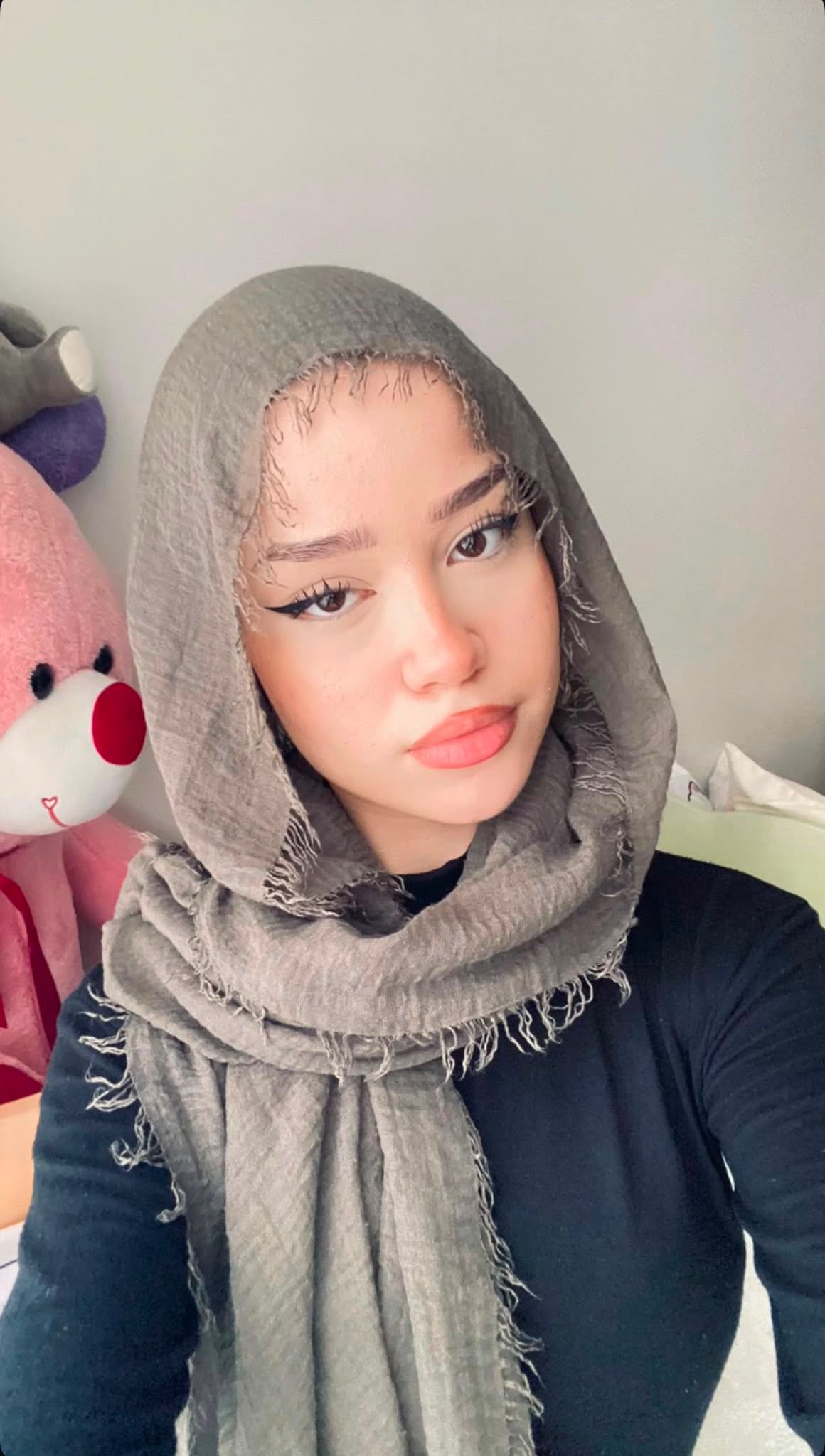 Gözecik Düşünceli Bayan Escort Eda