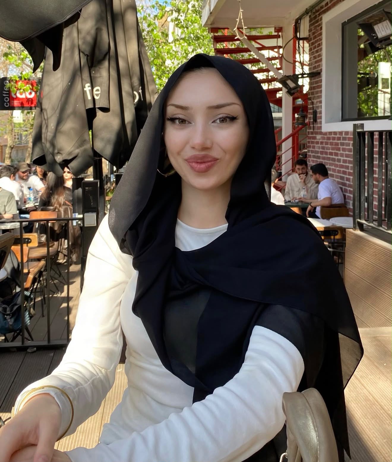 Ulaşlar Büyük Memeli Escort Bayan Eylem