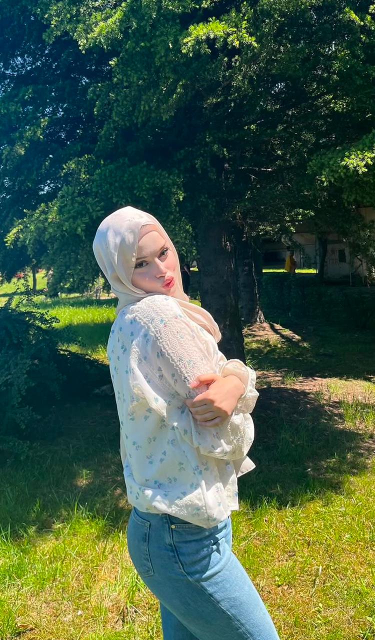 Korucuk Başarıyı Elde Etmiş Kadın Bayan Escort Seyhan
