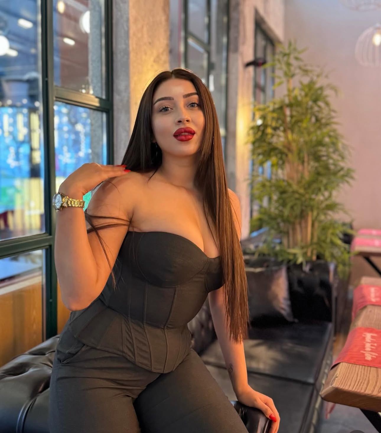 Demircisopran Farklı Partner Escort Hale